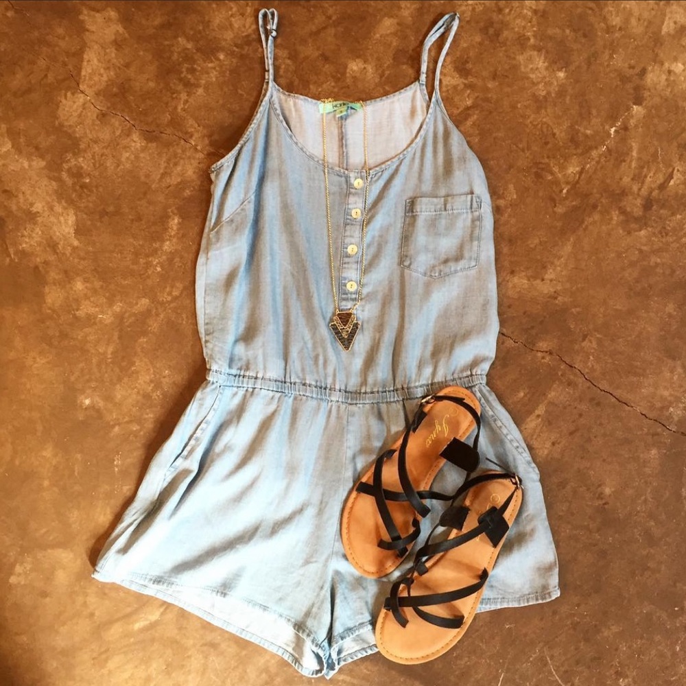 Karlie denim romper. Size Medium.